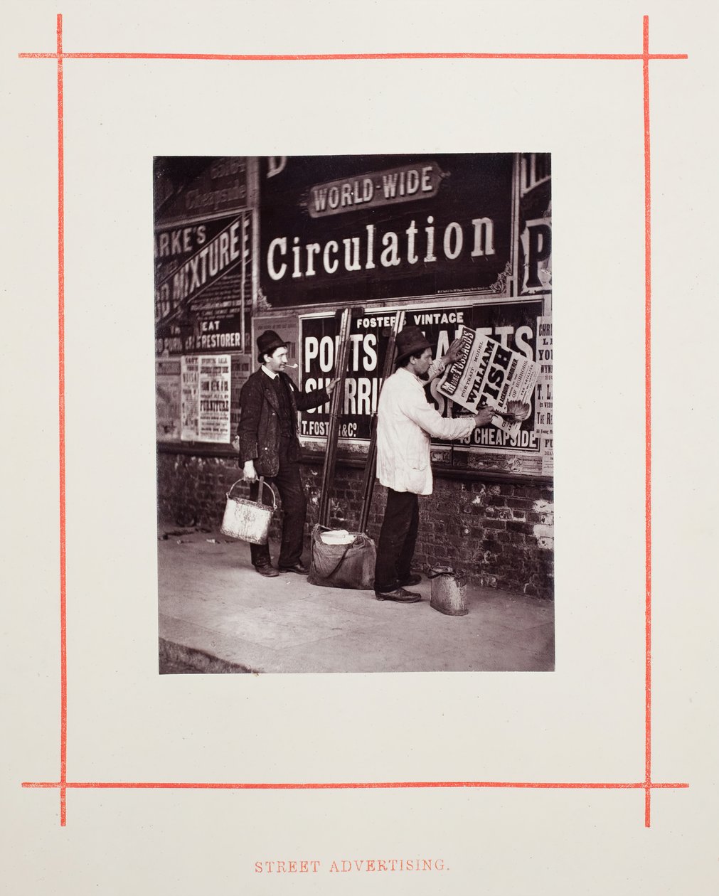 Street Advertising, 1877. af John Thomson