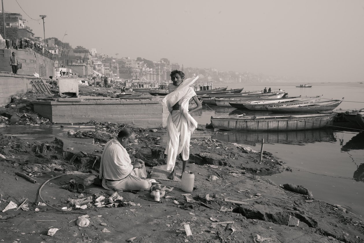 Manikarnika Ghat, Varanasi, 2016 (foto) af Jon Nicholson