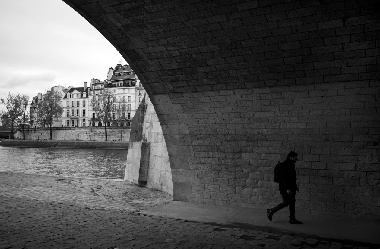 Paris i foråret, 2022 (foto) af Jon Nicholson