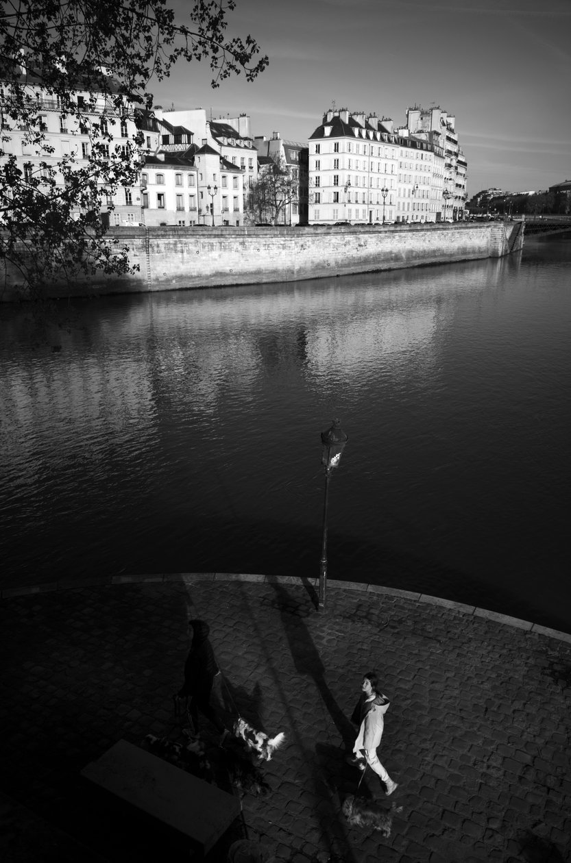 Paris i foråret, 2022 (foto) af Jon Nicholson