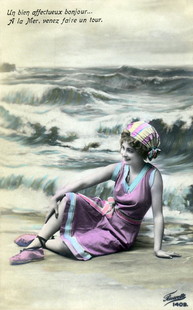 Kvinde på stranden, ca. begyndelsen af 1900-tallet (postkort) af Alec Hunter