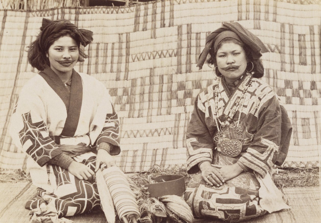Ainu-kvinder, ca. 1890