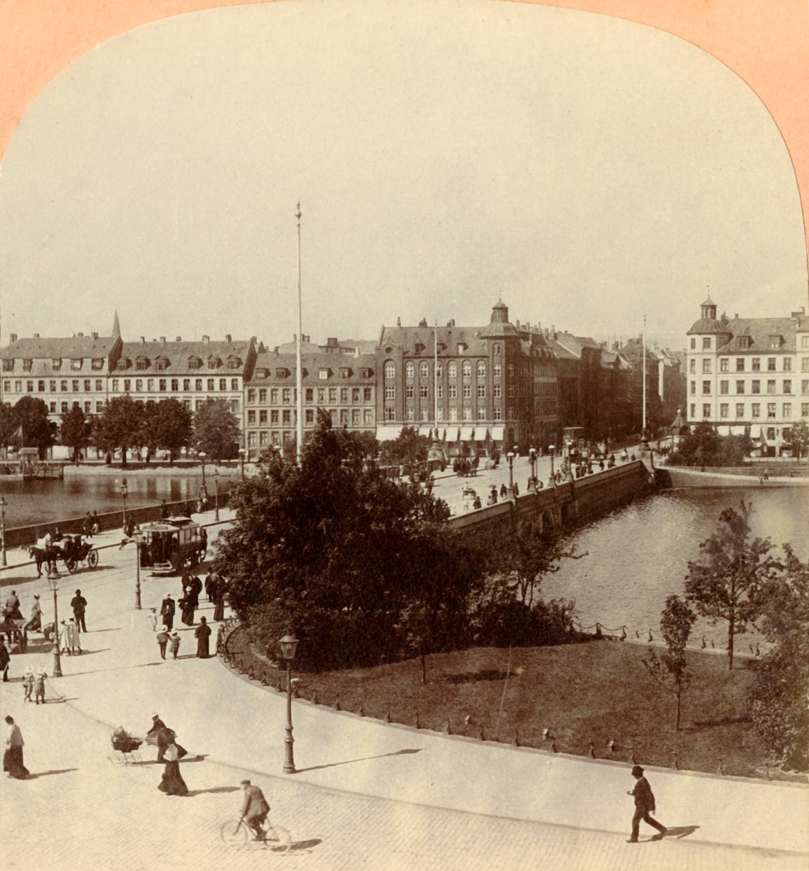 Dronning Louise Bro, København, Danmark, 1901. af Keystone View Company