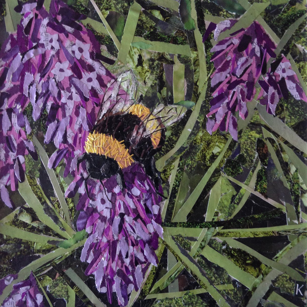 Buzz - humlebi på lavendel af Kirstie Adamson