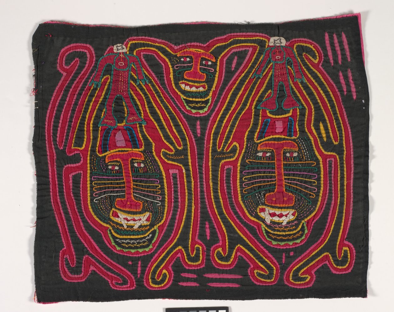 Skjortepanel (mola) (påført bomuld) af Kuna Indian Culture