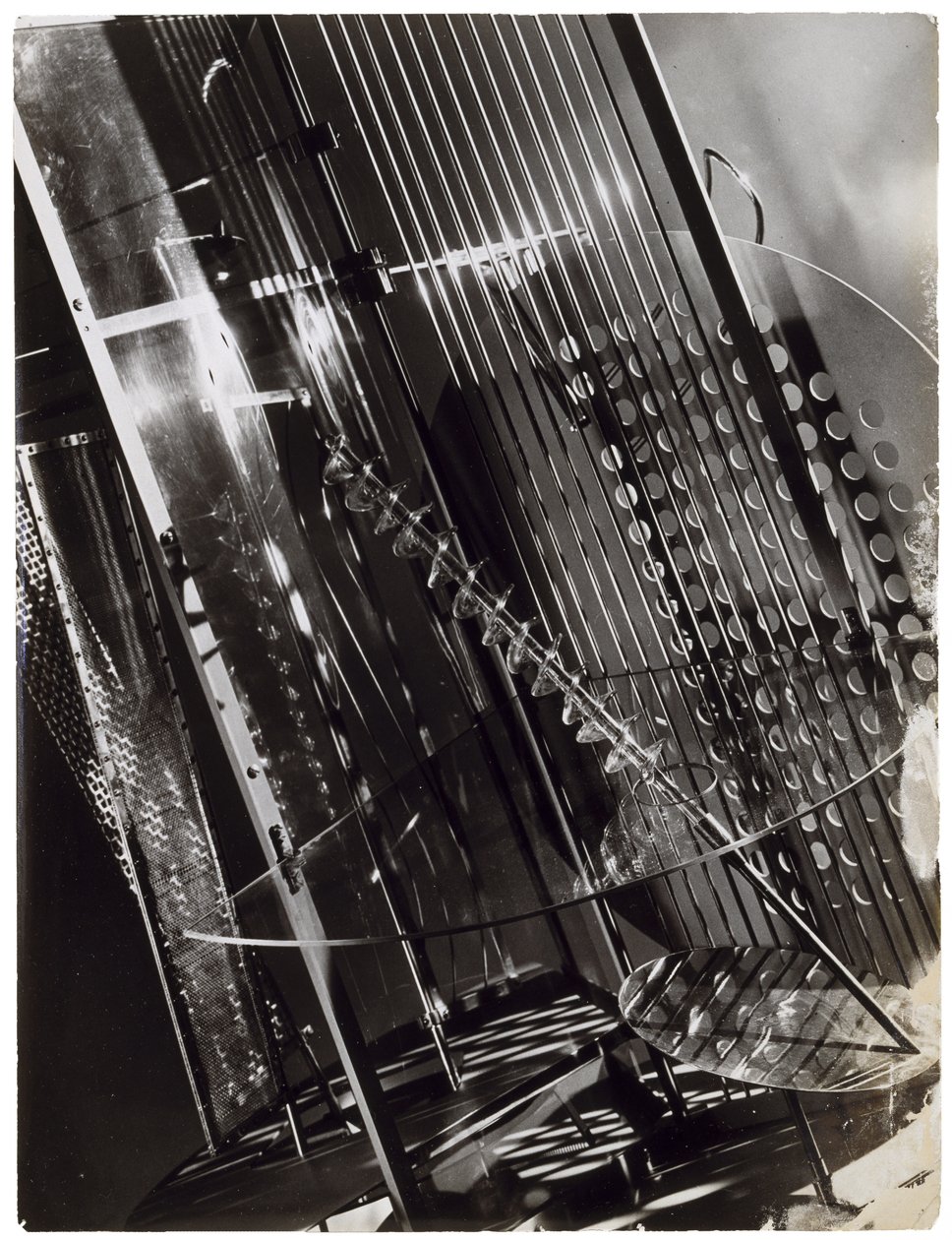 Light-Space-modulatoren af Laszlo Moholy Nagy