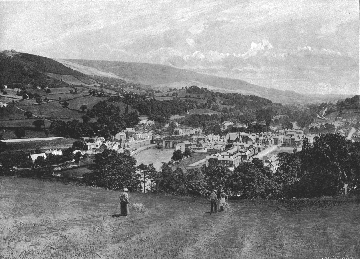 Llangollen og Crow Castle, c1900 af Lettsome and Sons