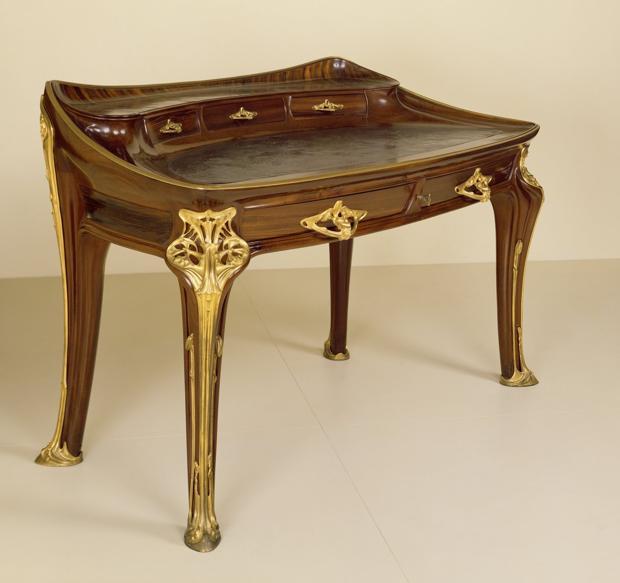 Bureau "Orkideer", ca.1905-09 (træ) af Louis Majorelle