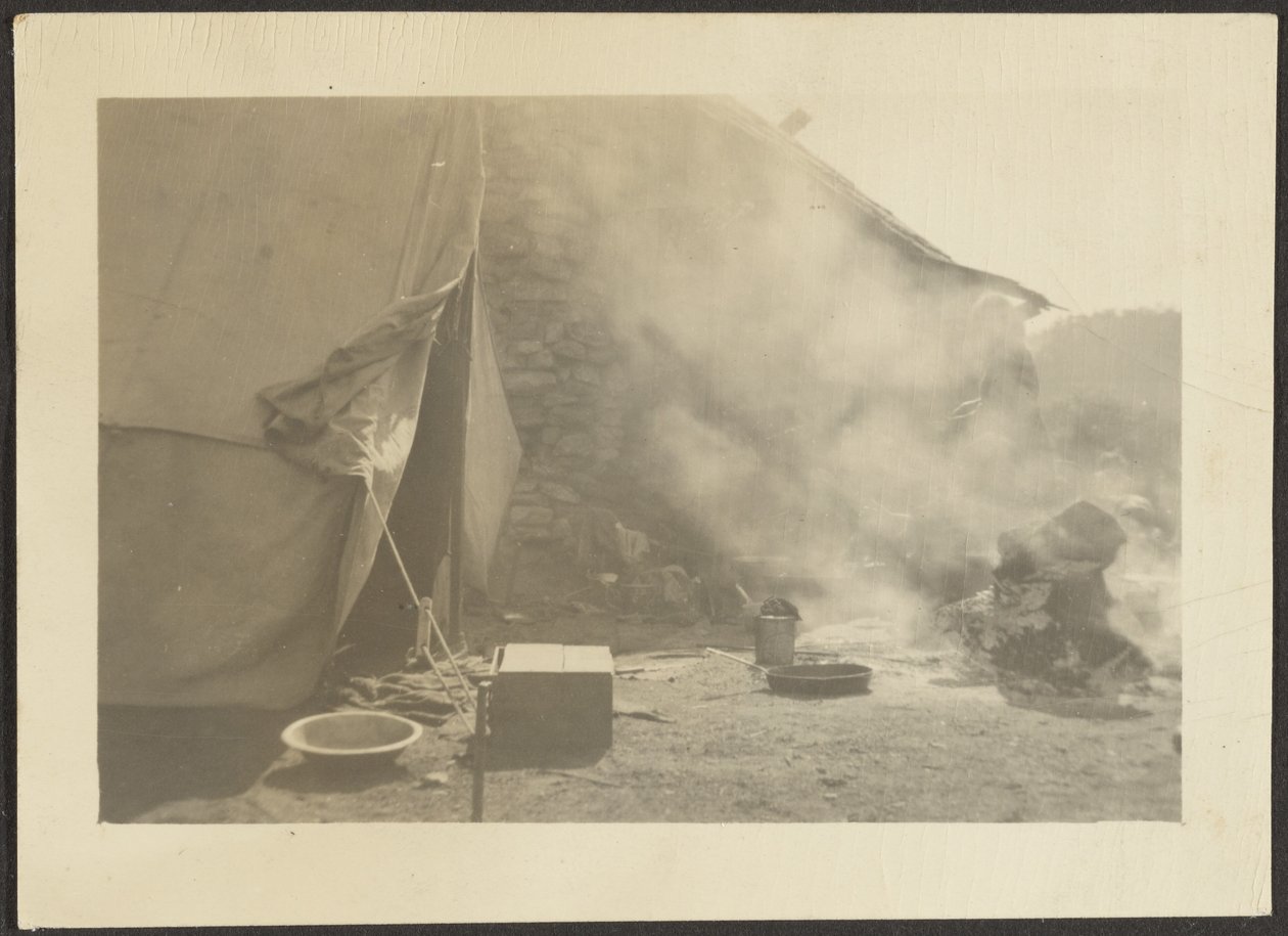 [Camp Scene] af Louis Fleckenstein
