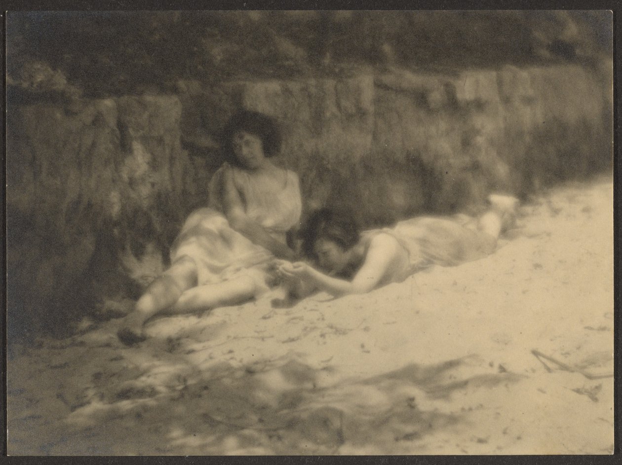 [Dansere i haven, hviler sig]. af Louis Fleckenstein