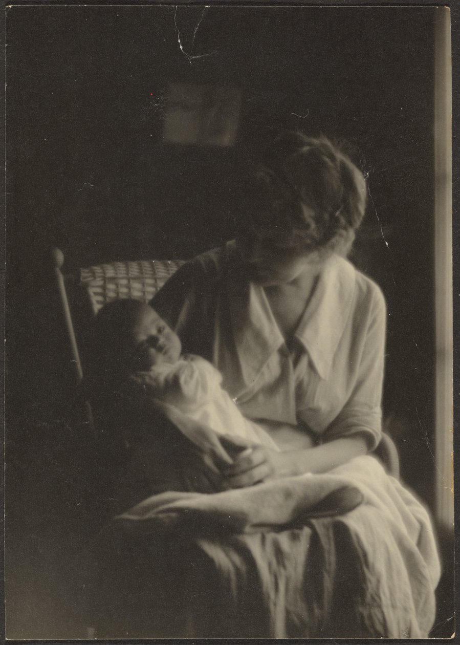 [Florence holder baby] af Louis Fleckenstein