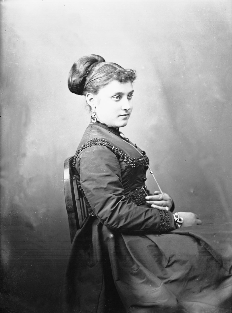 Noble Roman poserer på et studiefoto af Ludovico Tuminello