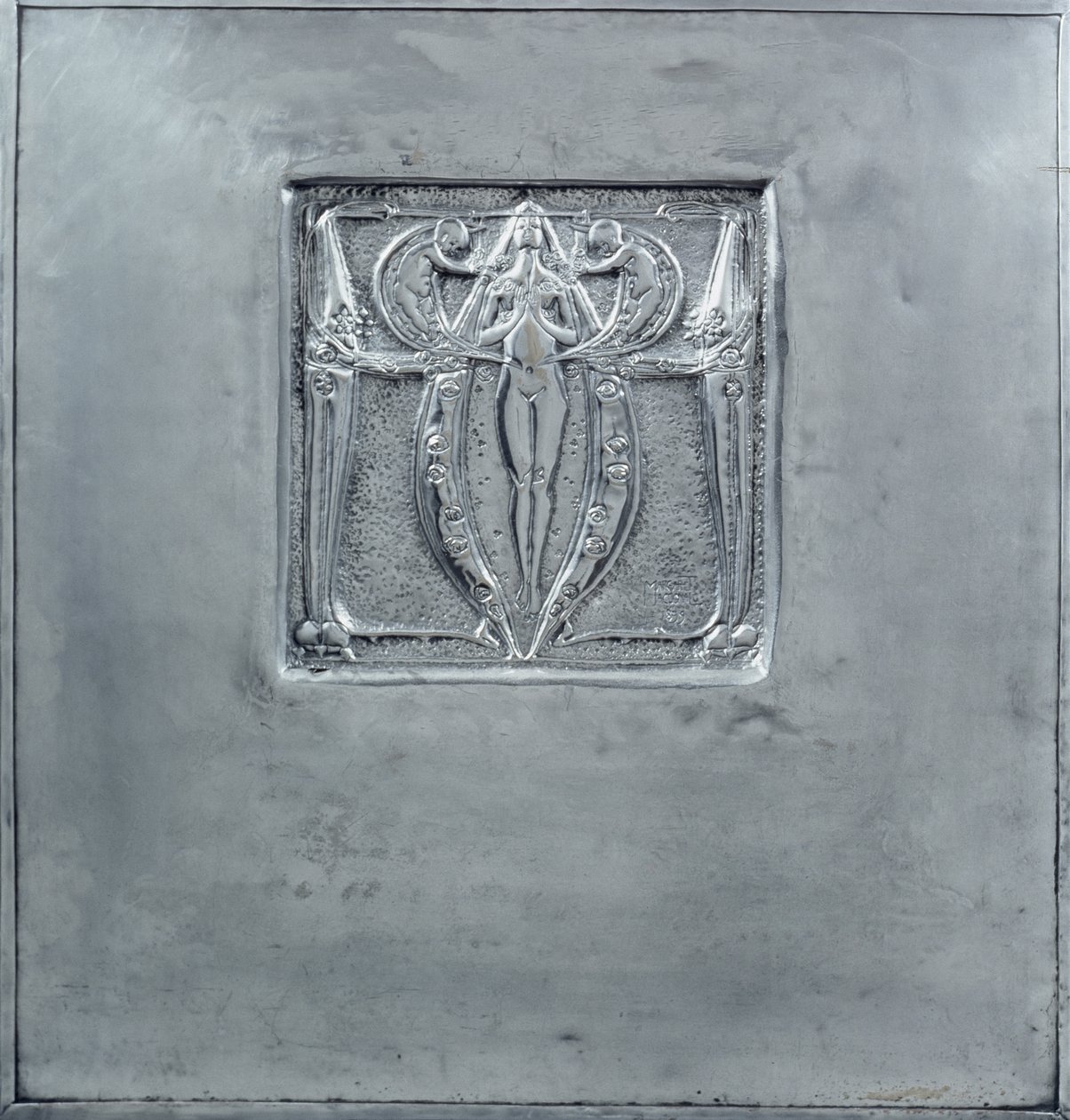 Dekorativt panel af slået metal, 1898-99 af Margaret MacDonald Mackintosh