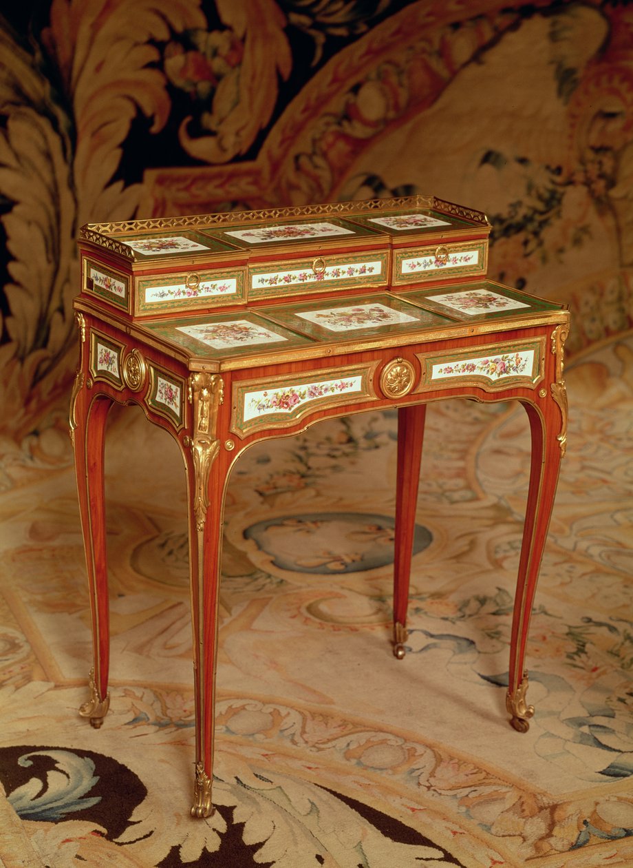 Kvindebord med paneler af Sevres-porcelæn, 1766 (træ og porcelæn) af Martin Carlin