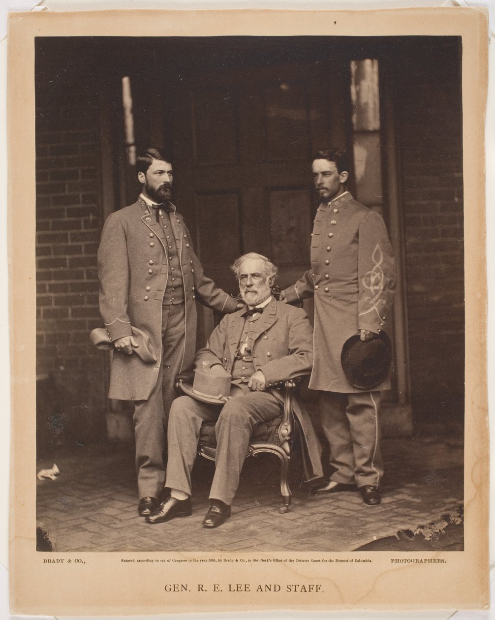 General Robert E Lee and Staff, 1865 (albumin print) af Mathew B. Brady