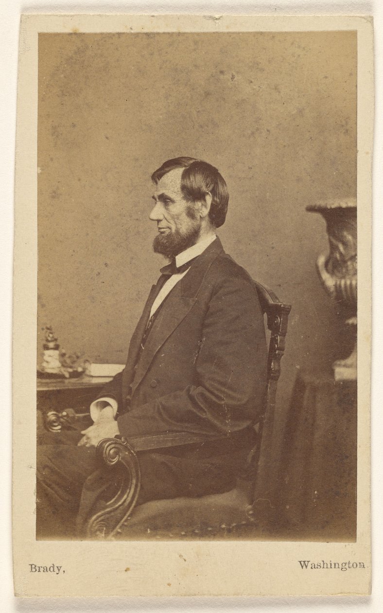 [Abraham Lincoln siddende, i profil] af Mathew B. Brady