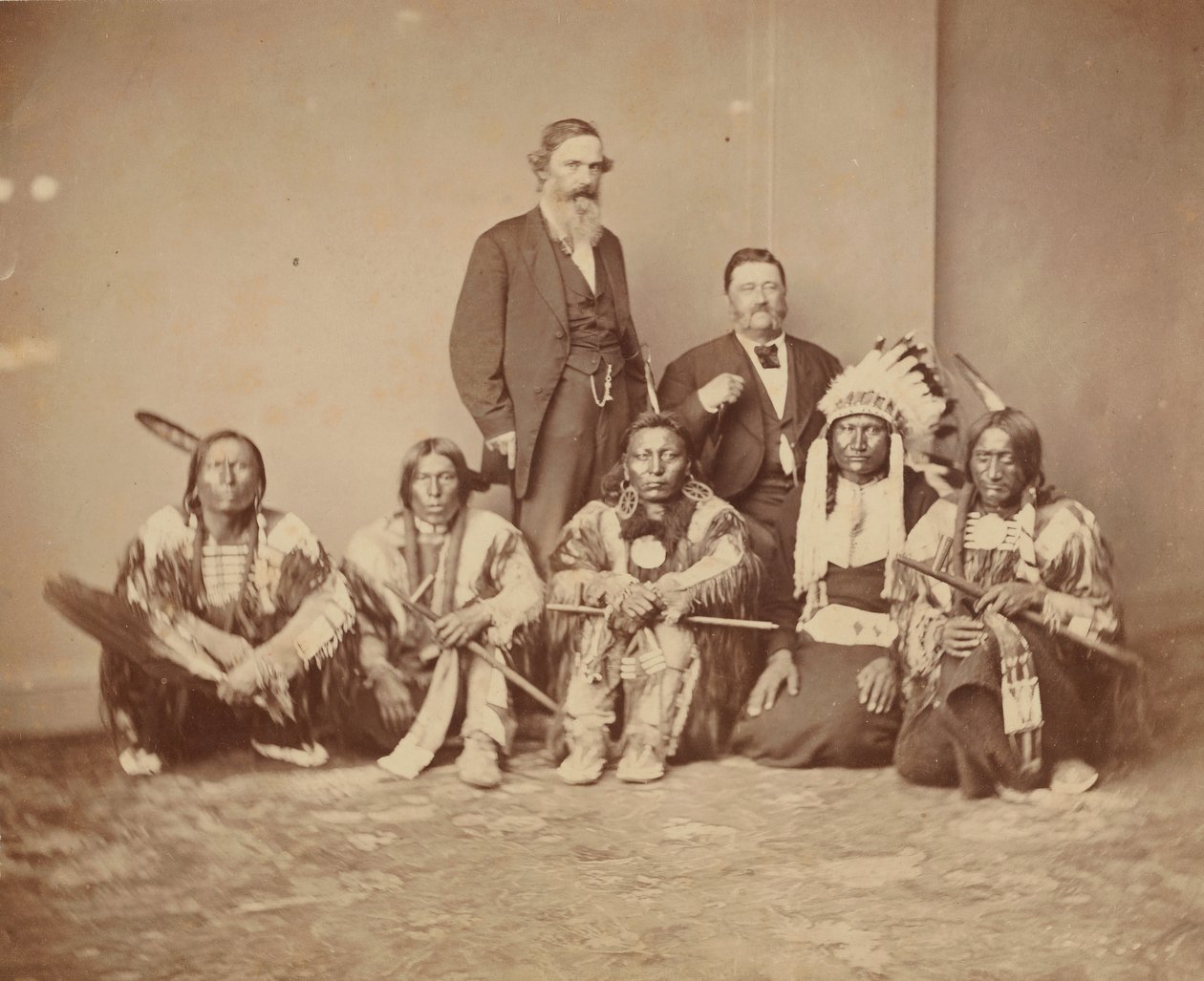 General J. E. Smith og indianere, 1870