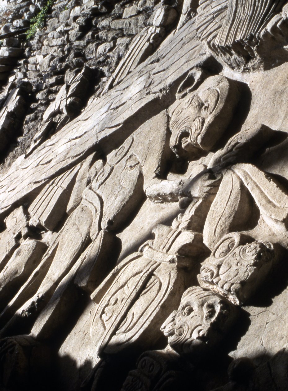 Relief på en pyramide, sen klassisk periode (600-900 e.Kr.) (stuk) af Mayan