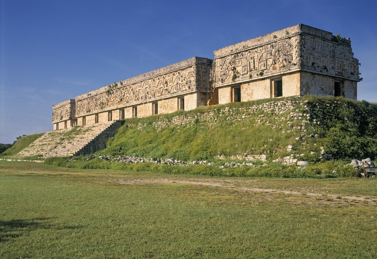 Guvernørens palads (se også 229745) af Mayan