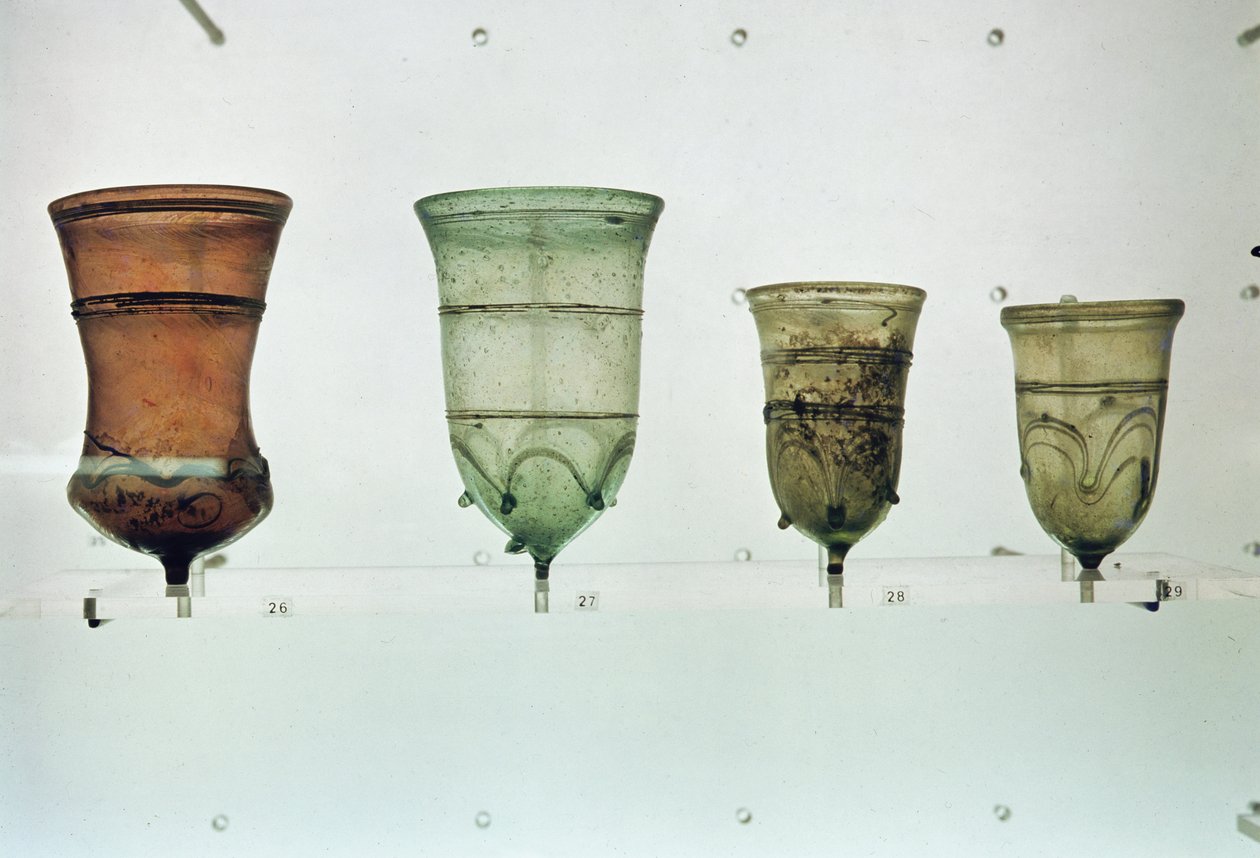 Udvalg af frankiske glas, 4.-5. århundrede (glas) af Merovingian