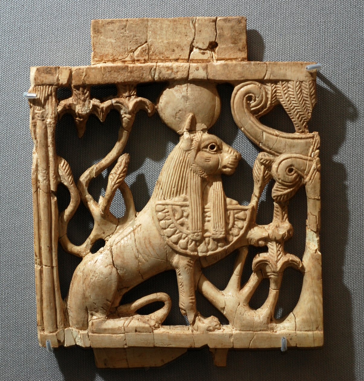 Elfenbenstablet, Nimrud, ca.900-600 f.Kr af Mesopotamian