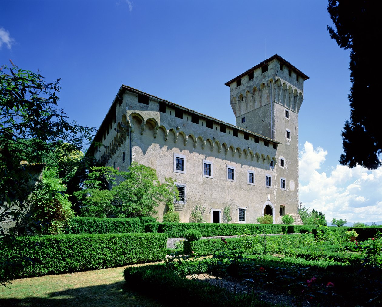 Villa il Trebbio, S. Piero a Sieve, påbegyndt 1451 (fotografi) af Michelozzo di Bartolommeo