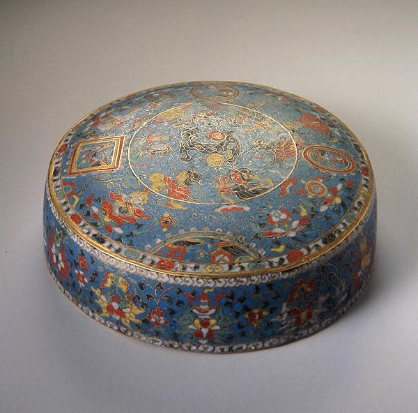 Mandala (cloisonne-emalje) (se også 272150) af Ming Dynasty Chinese School