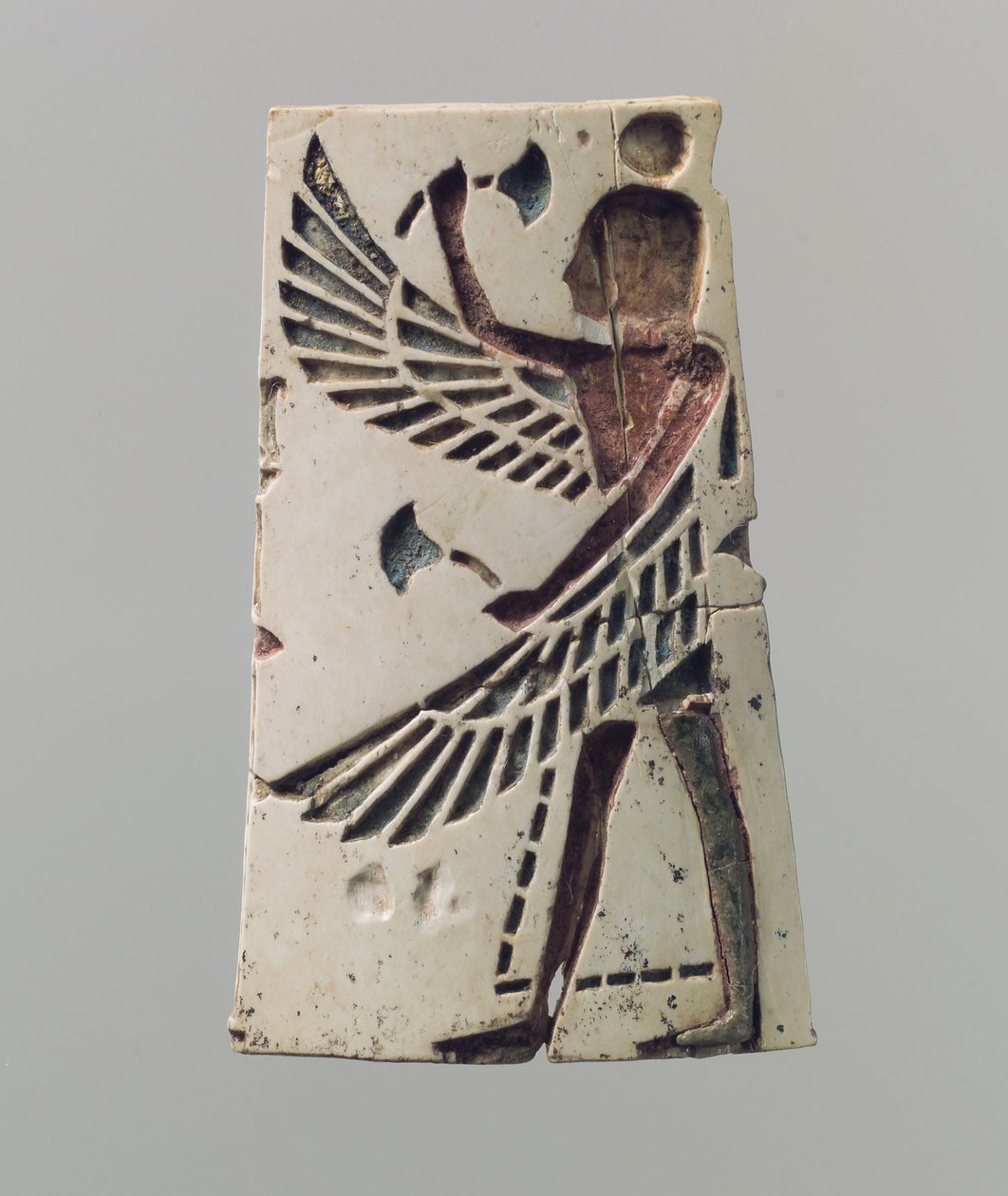 Champlevé møbler eller kosmetikæske plakette med en bevinget ungdom, ca. 700 f.Kr af Neo Assyrian