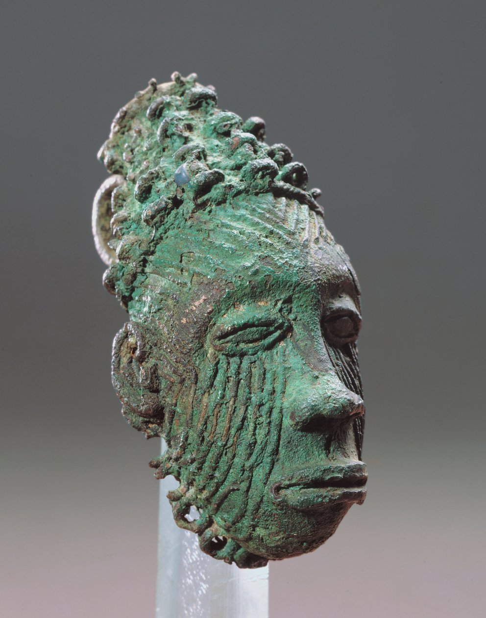 Vedhæng, der repræsenterer et menneskehoved, Igbo-Ukwu, 9. - 10. århundrede (blybronze) af Nigerian