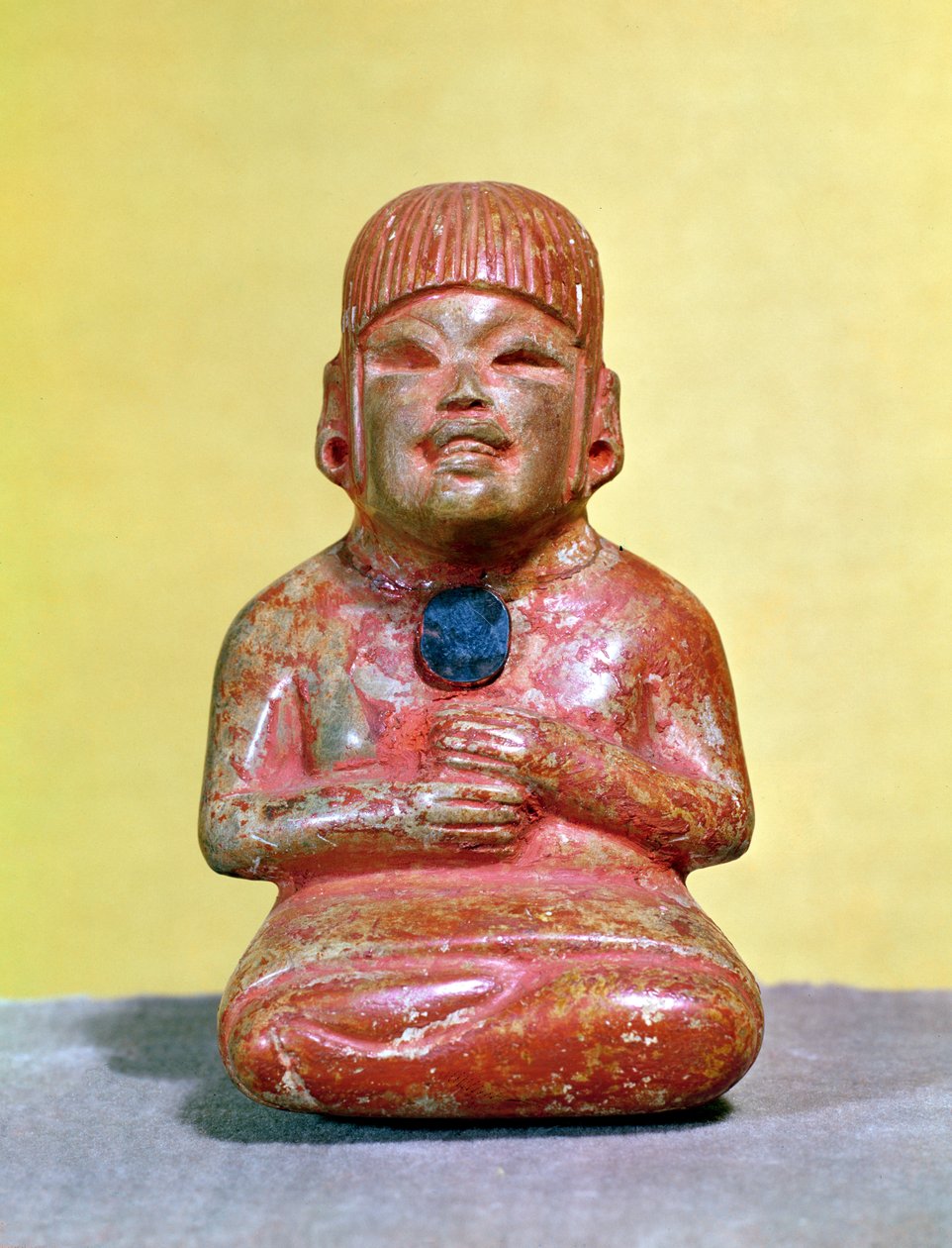 Siddende figur, muligvis en af de tidligste repræsentationer af majs- og glædesguden, fra La Venta, Tabasco, før-klassisk periode (polykrom jade) af Olmec