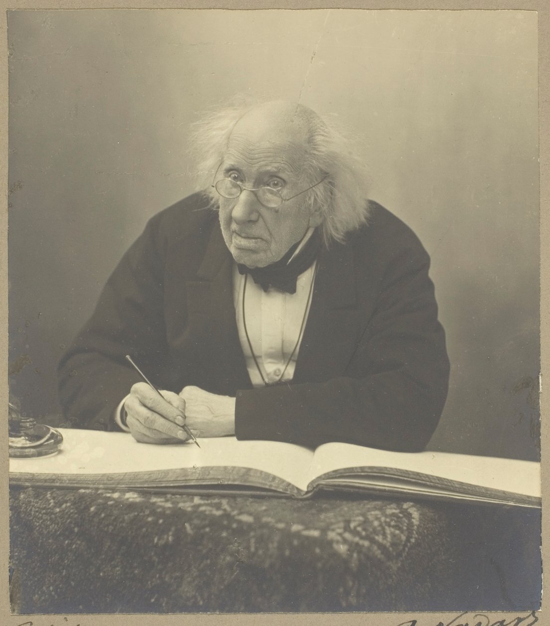 Marie-Eugene Chevreul af Paul Nadar