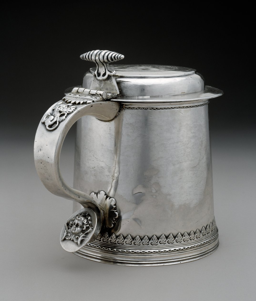 Tankard, ca. 1710 (sølv) af Peter Van Dyck