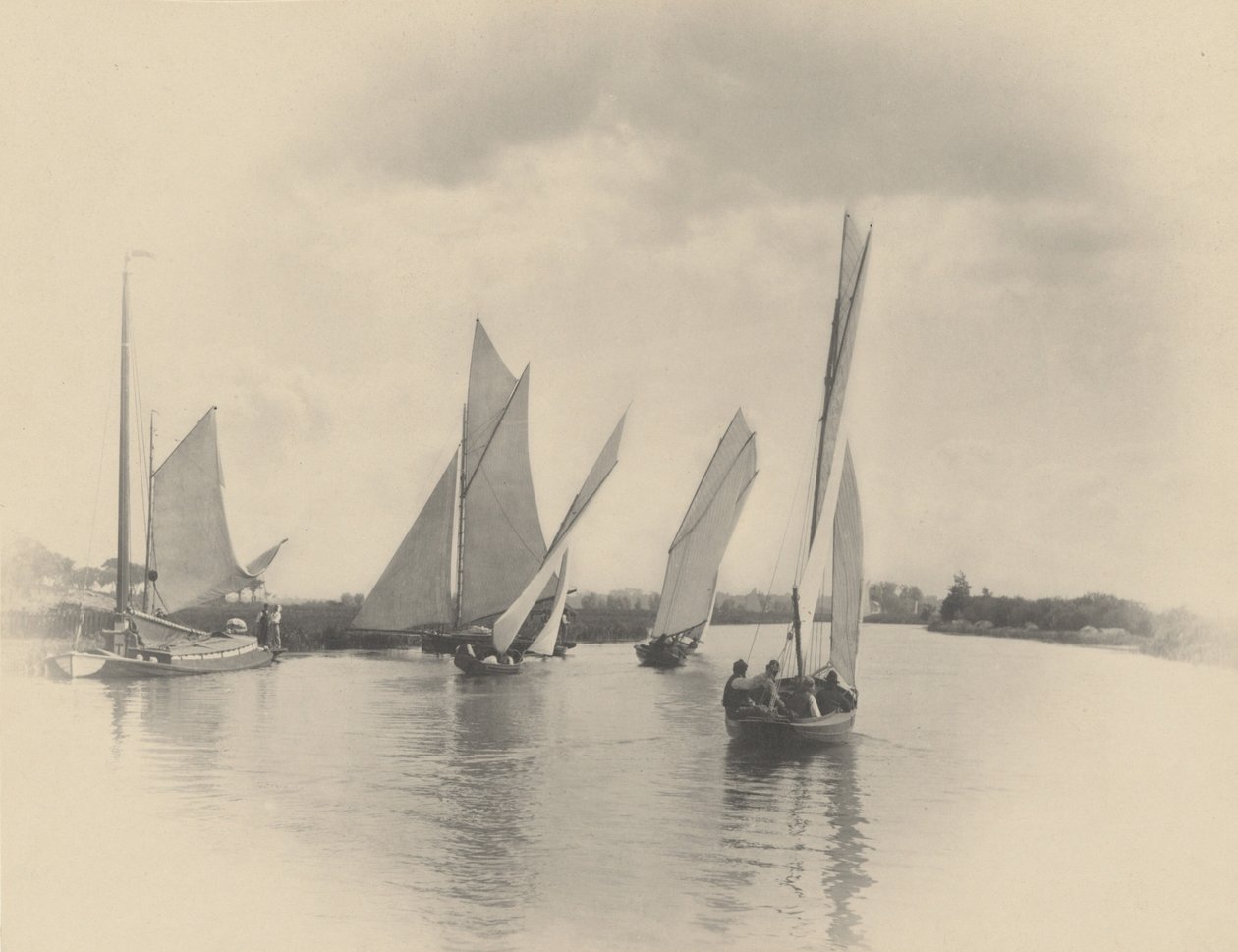 En sejlkamp ved Hørning af Peter Henry Emerson