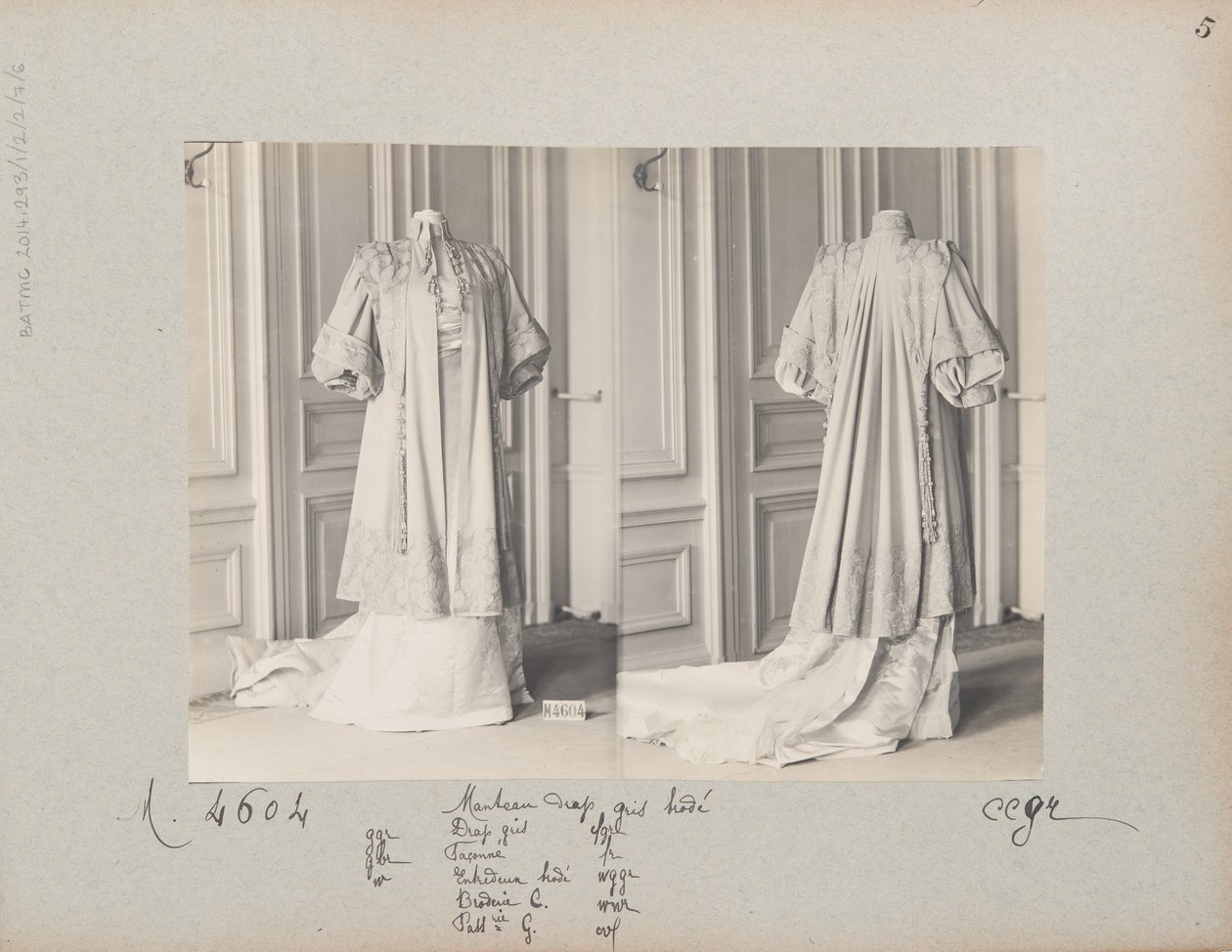 Albumside: House of Worth, Coat af Photographer French