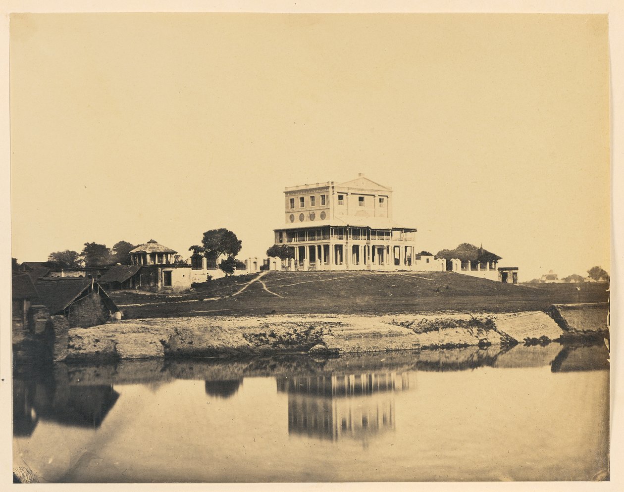 [Palace] af Robert C. Tytler