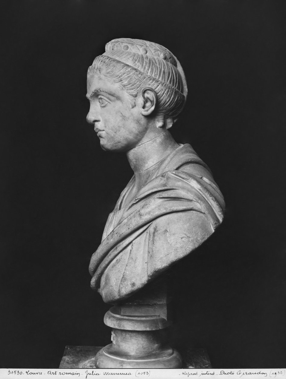 Buste af Julia Mamaea (180-235 e.Kr.), mor til kejser Severus Alexander (205-235 e.Kr.) ca. 230 (marmor) af Roman