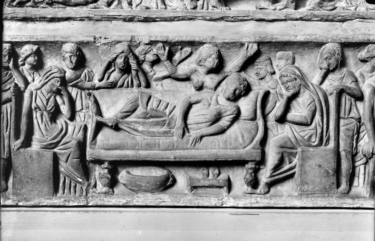Relief af afdøde omgivet af forældre og venner, detalje fra konklamationens sarkofag af Roman