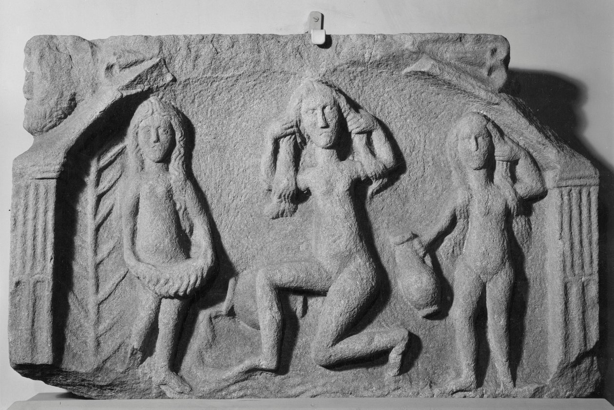 Relief af Venus og to nymfer af Roman