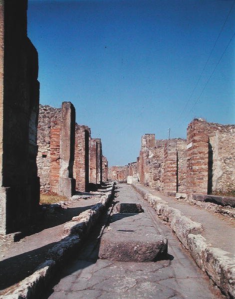 Via degli Augustali af Roman