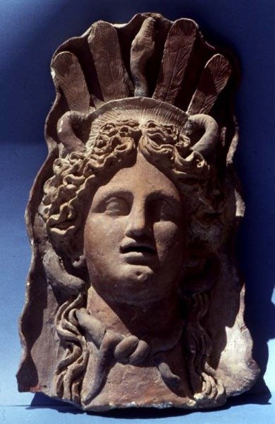 Punisk maske af Roman Roman