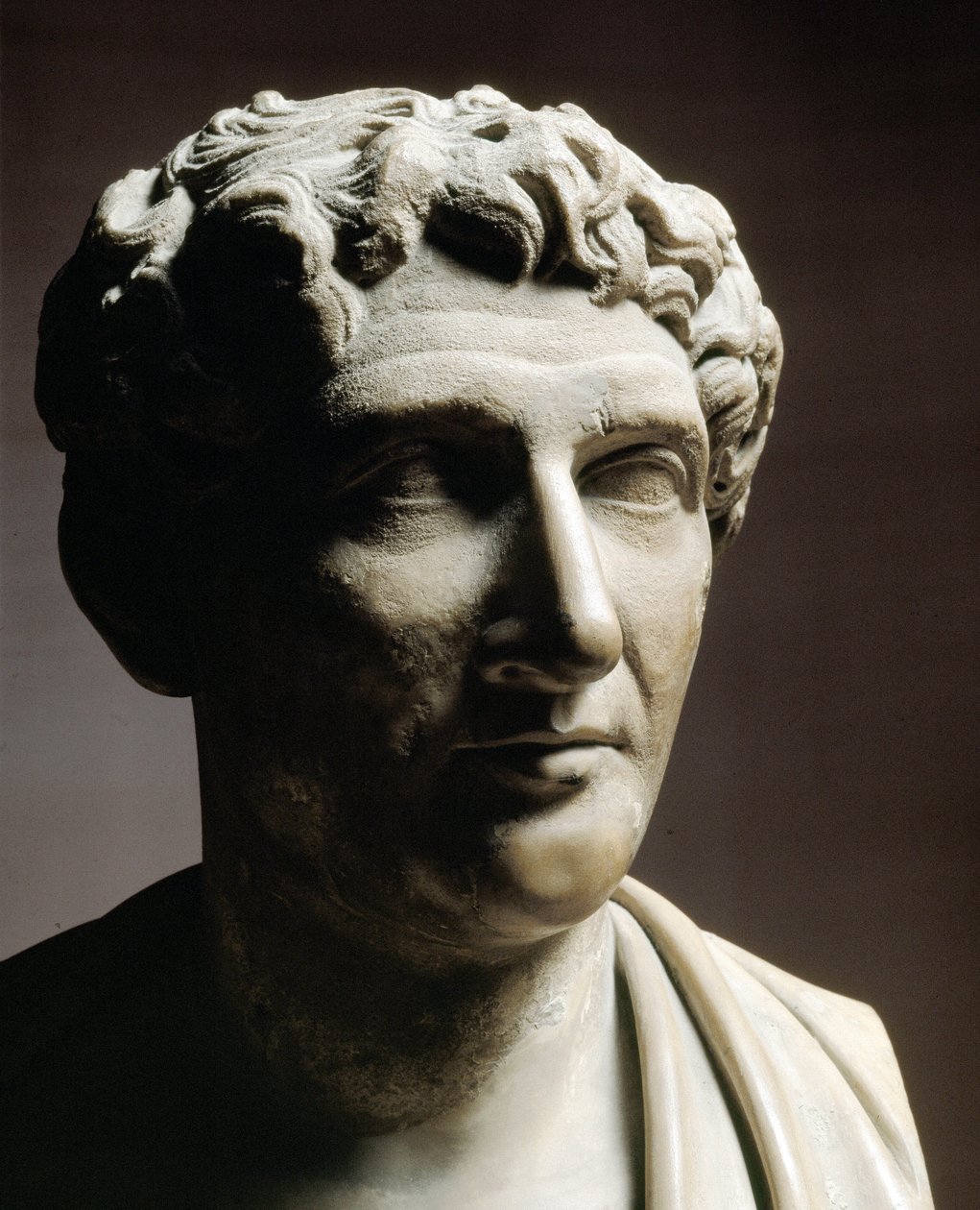 Head of Ovid (marmorskulptur) af Roman