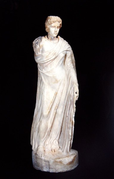 Kanephoros (marmor) af Roman