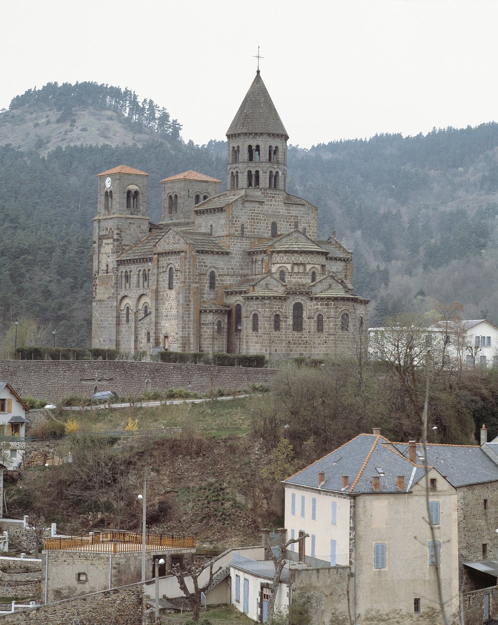 Udsigt over kirken af Romanesque