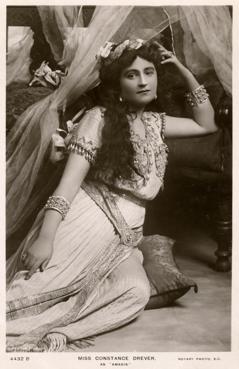 Constance Drever, britisk skuespillerinde, c1907. af Rotary Photo