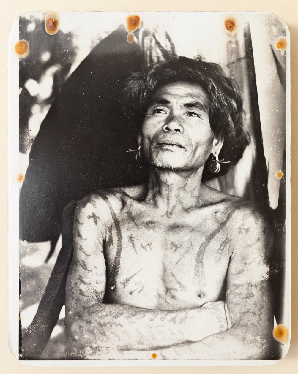 En tatoveret Ifugao fra Kababuyan-distriktet af Roy Barton