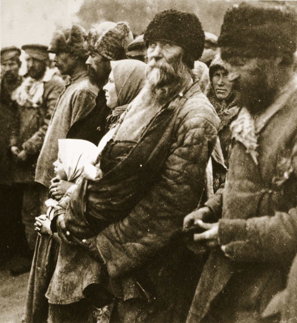 Eftervirkningerne af borgerkrigen: Ingen steder at begrave de døde (sepia-billede) af Russian Photographer