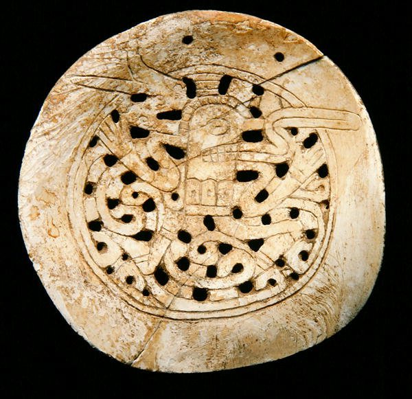 Gorget (havskald) af School American