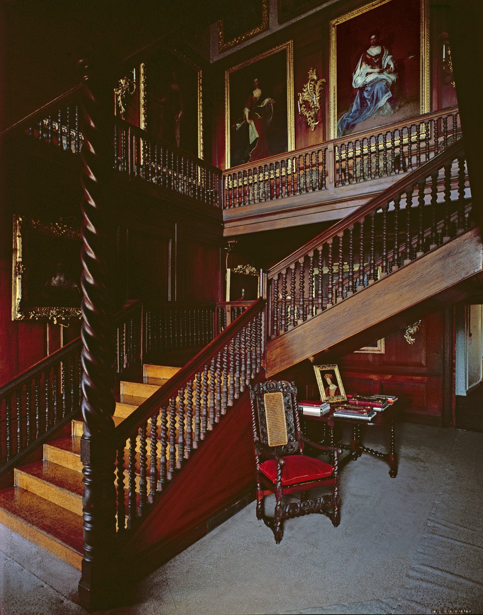 Udsigt til trappen, bygget mellem 1679-91 af Scottish School