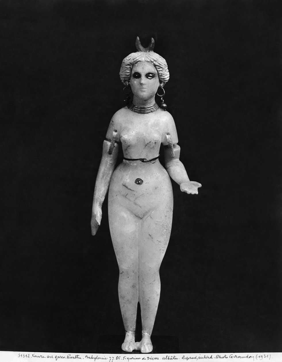 Statuette af en nøgen kvinde, forfra set af Seleucid