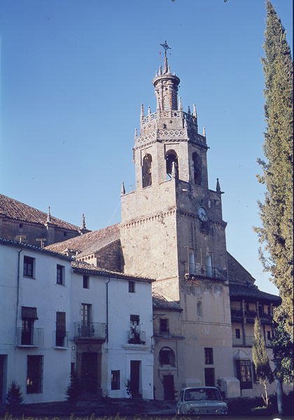 Udsigt over Santa Maria la Mayor-kirken af Spanish School